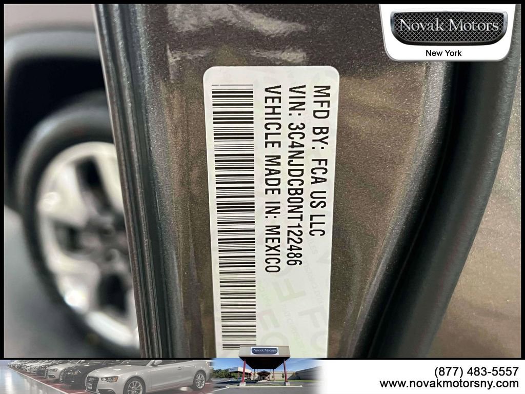 Used 2022 Jeep Compass Limited w/ Sun and Sound Group AWD/4WD image 21