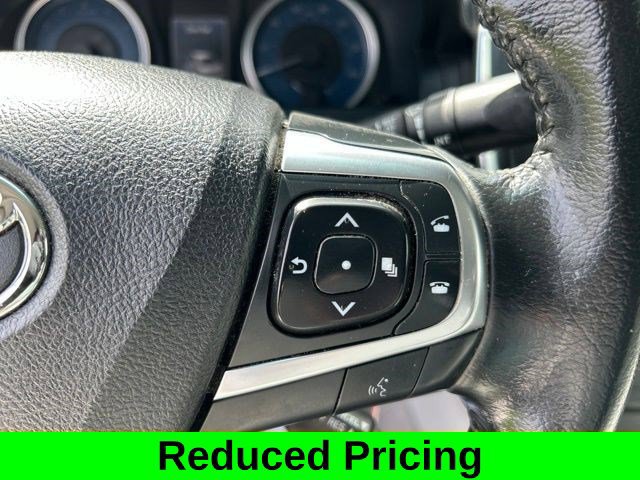Used 2015 Toyota Camry XLE FWD image 18