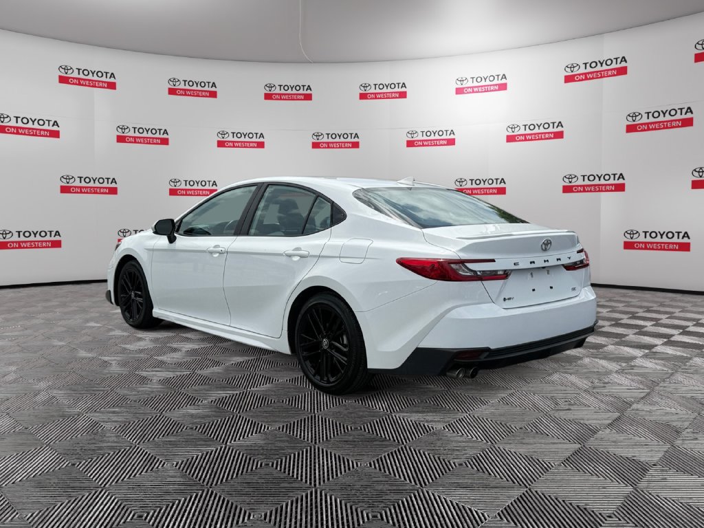 Used 2025 Toyota Camry SE FWD image 7