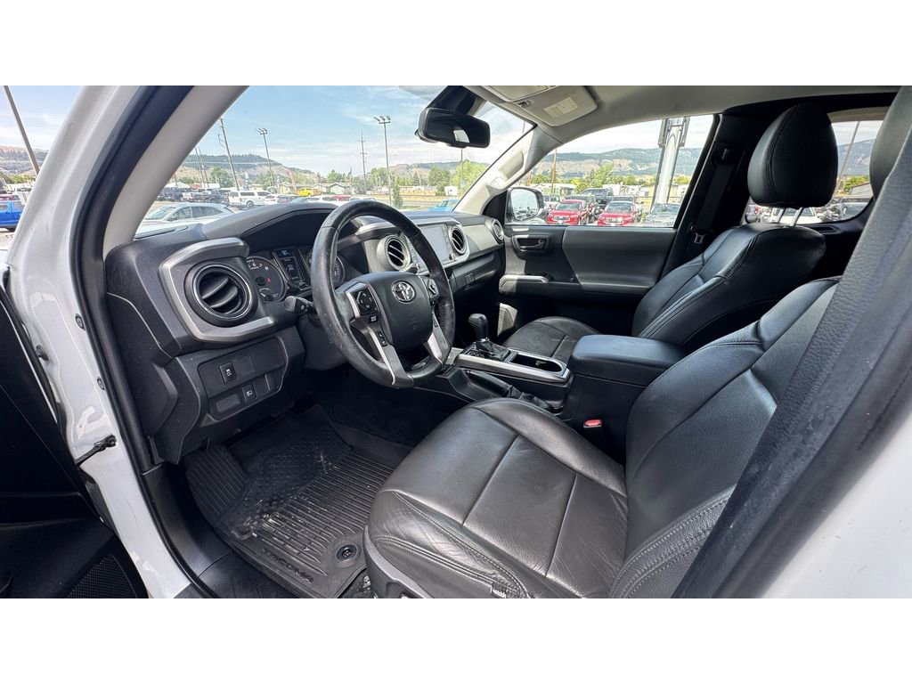 Used 2022 Toyota Tacoma SR5 image 14