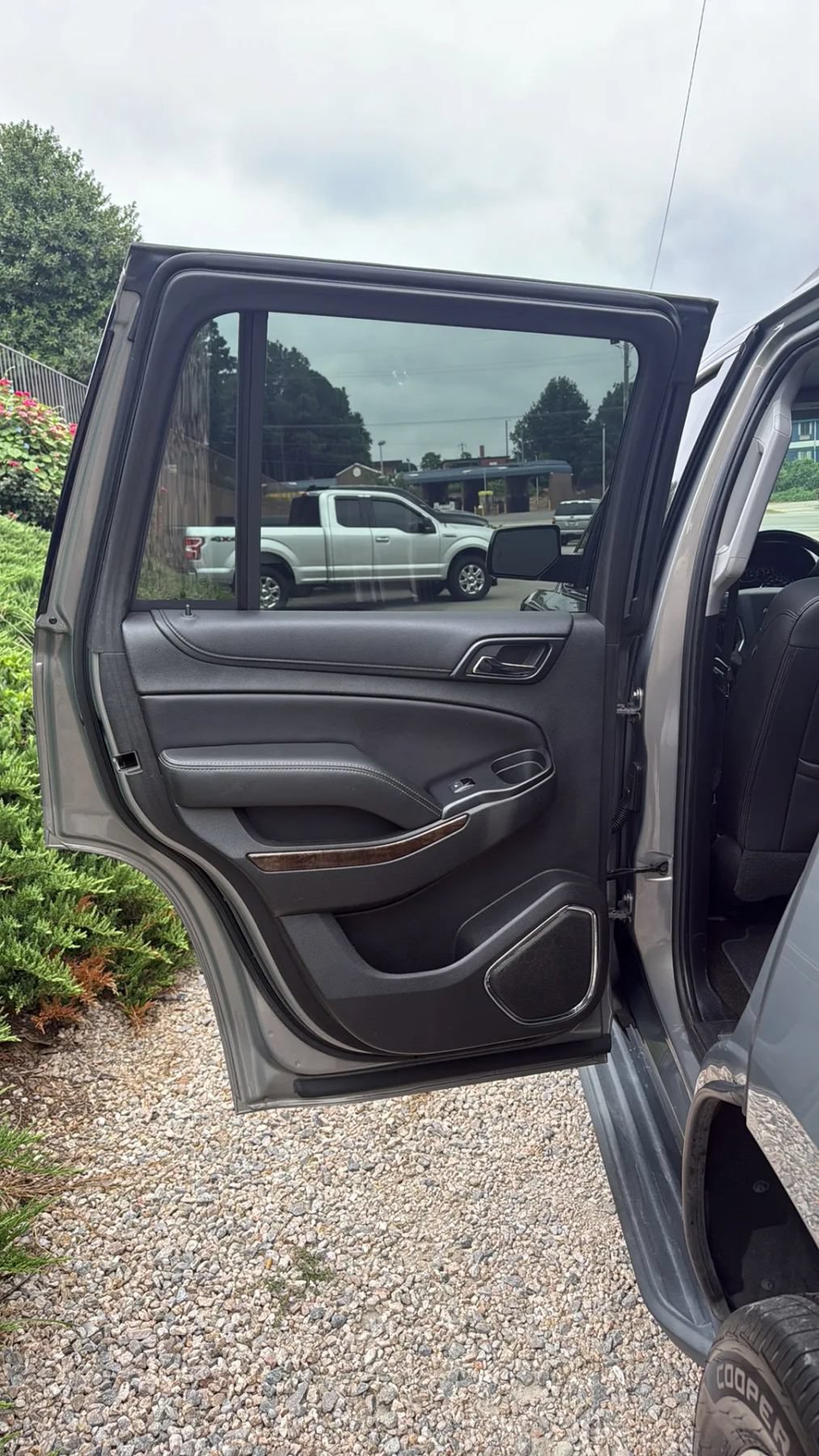 Used 2018 Chevrolet Tahoe LT RWD image 38