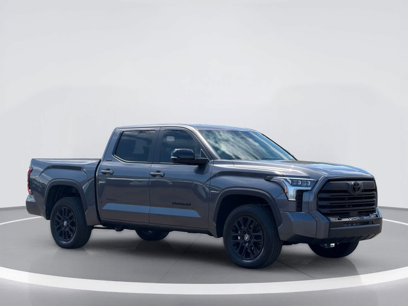 Used 2026 Toyota Tundra Limited AWD/4WD image 8