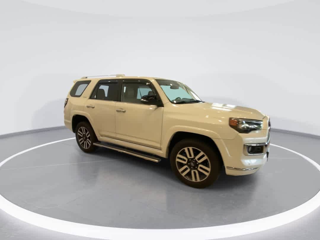 Used 2018 Toyota 4Runner Limited AWD/4WD image 2