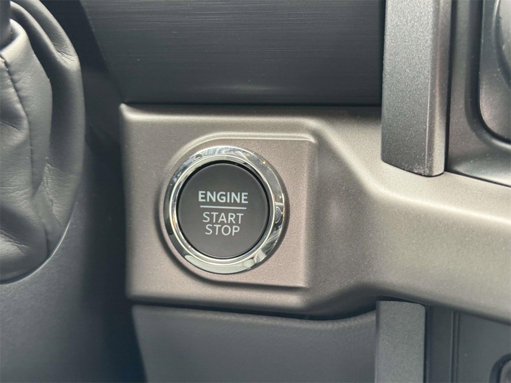 New 2025 Ford F150 XLT w/ Equipment Group 302A MID image 8