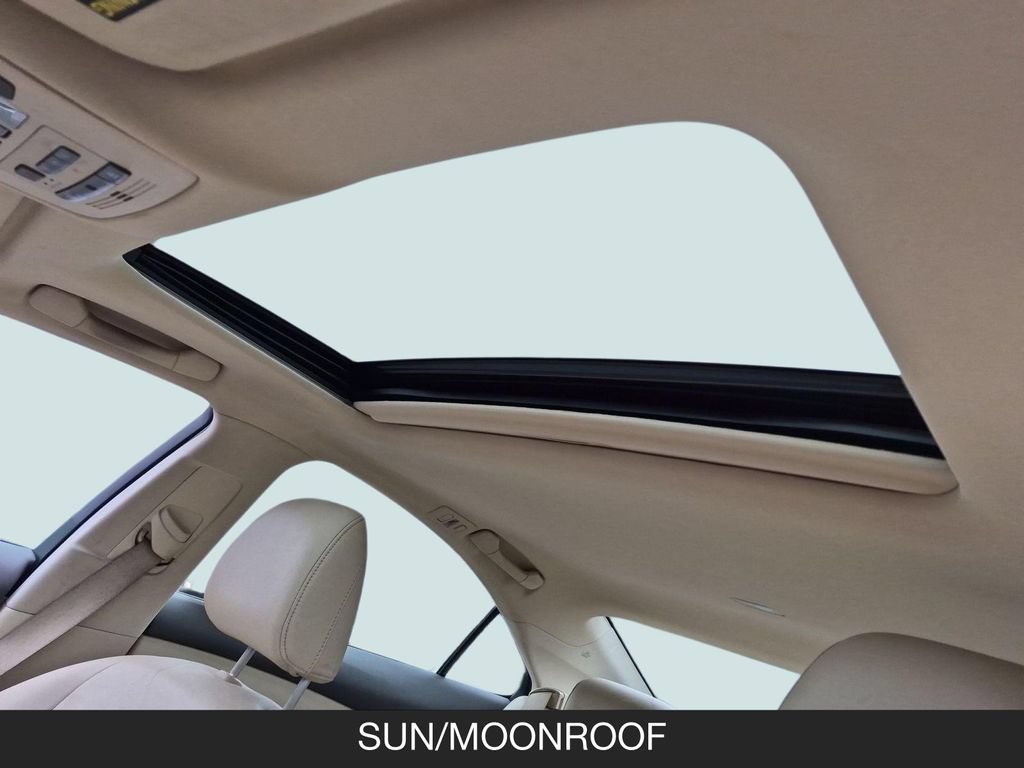 Used 2010 Lexus ES 350 w/ Preferred Accessory Package FWD image 16