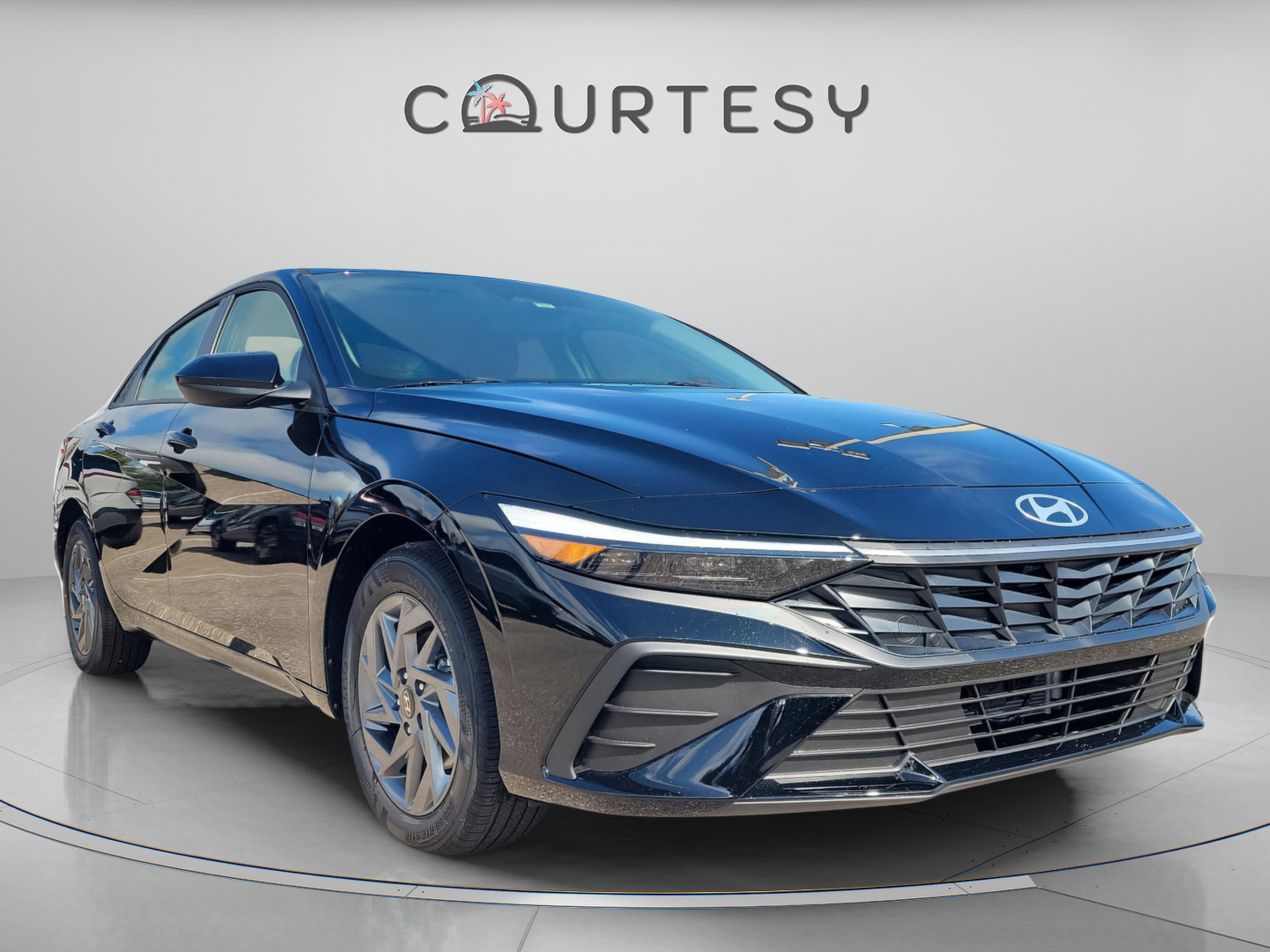 New 2026 Hyundai Elantra Hybrid FWD image 5