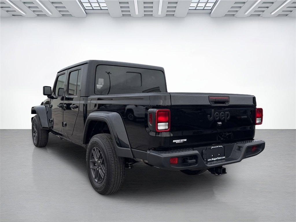 New 2024 Jeep Gladiator Sport image 5