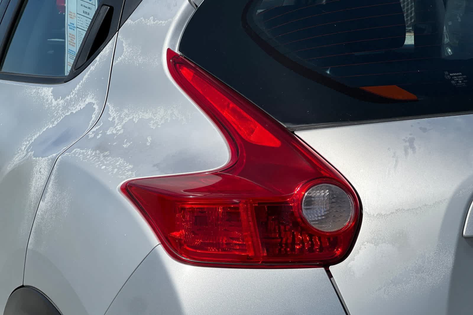 Used 2013 Nissan Juke S FWD image 32