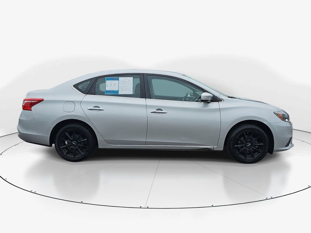 Used 2016 Nissan Sentra SV FWD image 5