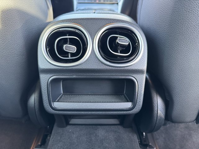 Used 2025 Mercedes-Benz C 300 4MATIC Sedan image 9