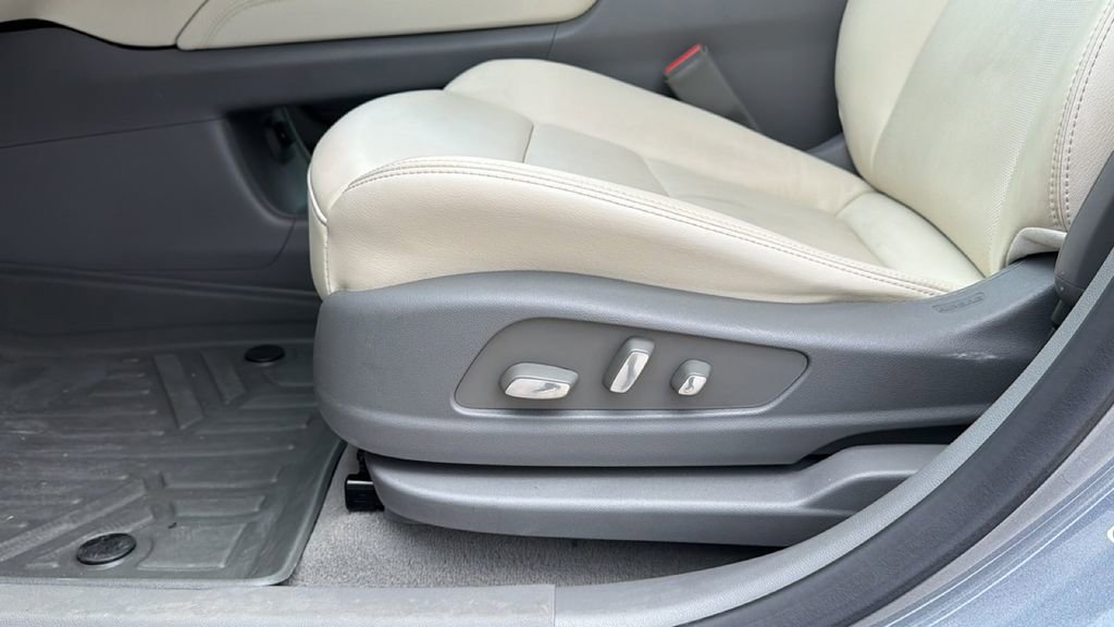 Used 2021 Cadillac XT6 Premium Luxury image 15