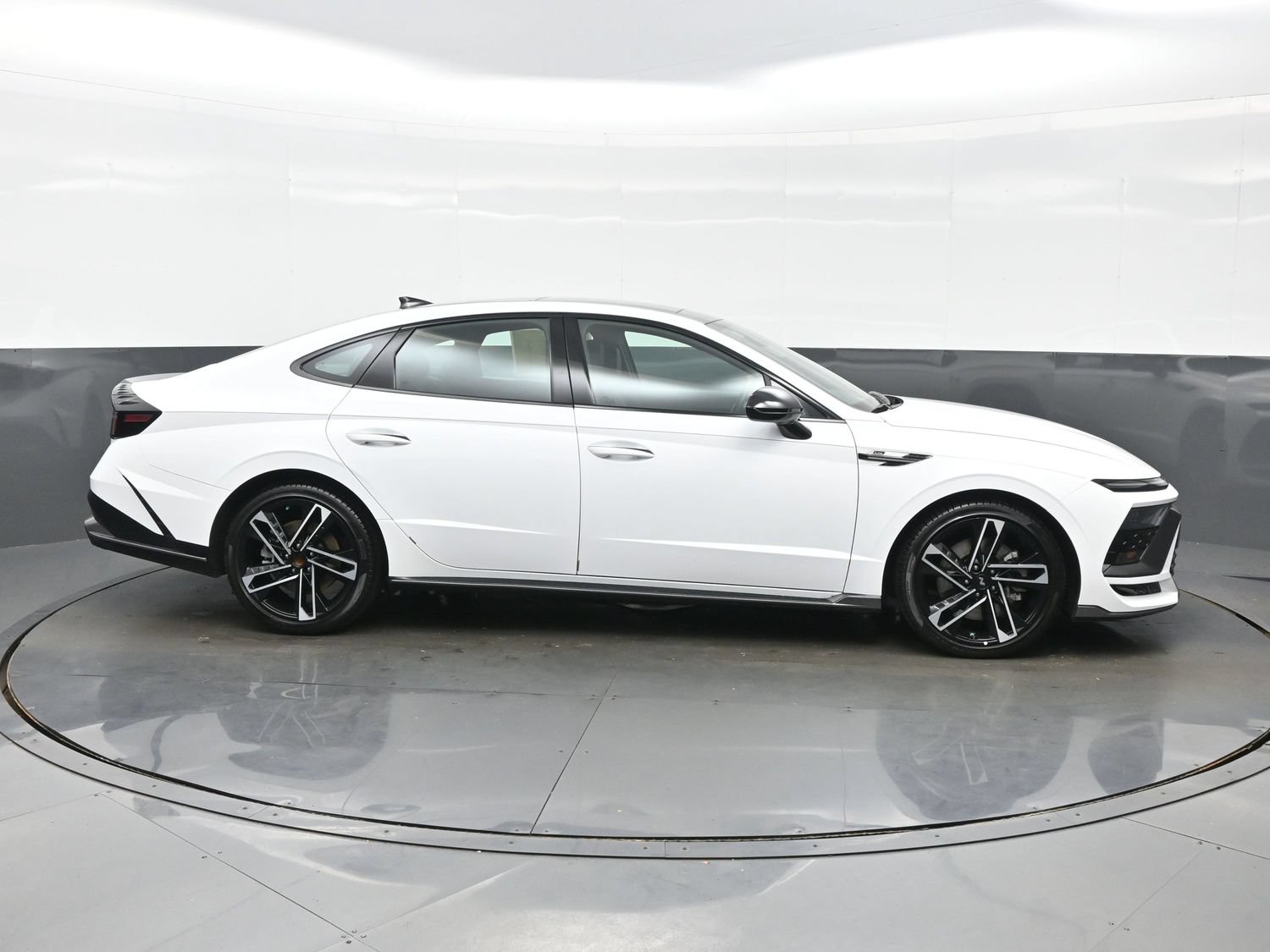 Certified 2026 Hyundai Sonata N Line FWD image 7