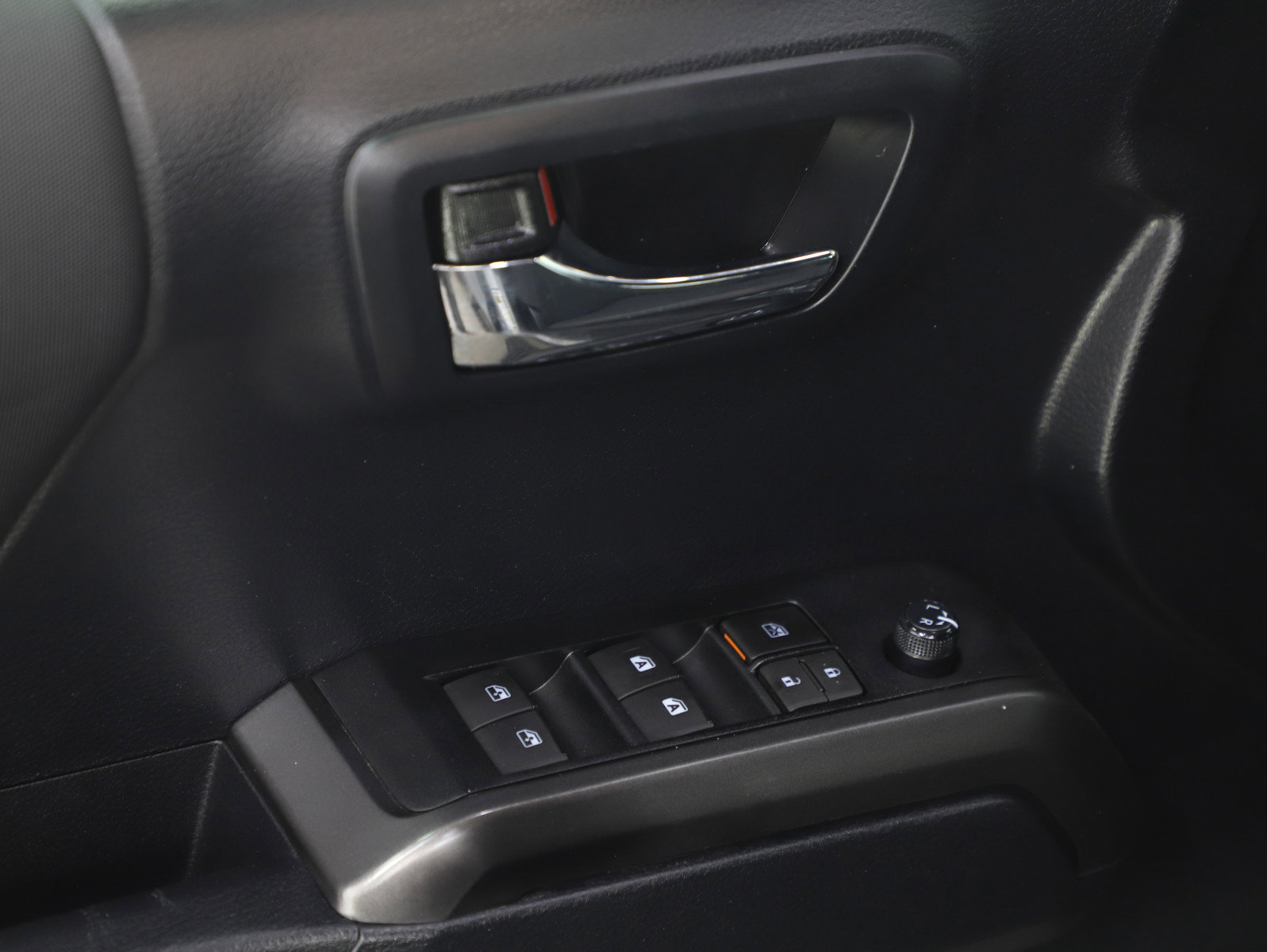 Used 2019 Toyota Tacoma TRD Sport w/ Technology Package image 22