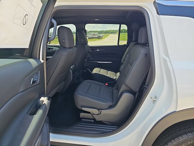 New 2026 Chevrolet Traverse LT w/ Enhanced Driving Package FWD image 25