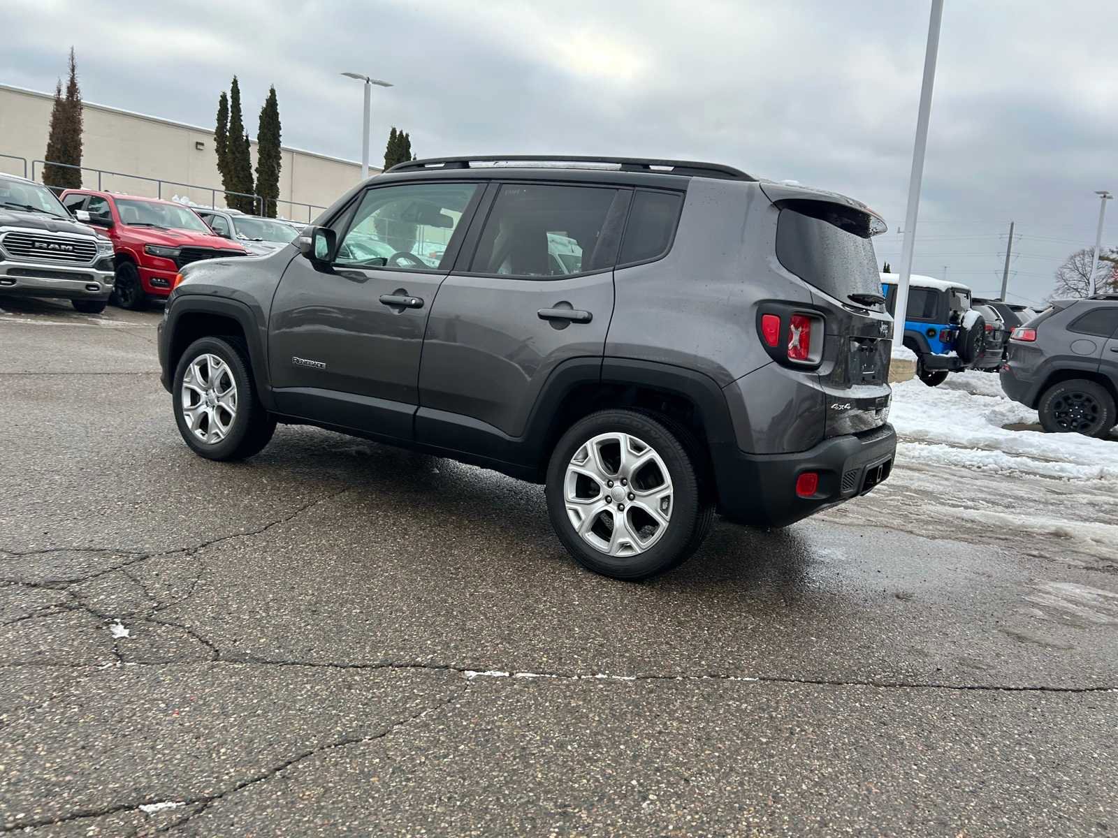 Used 2019 Jeep Renegade Limited w/ Trailer Tow Group image 20