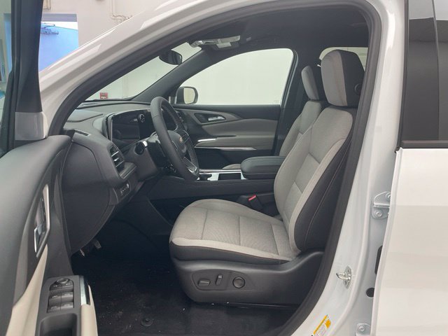 New 2027 Chevrolet Traverse LT AWD/4WD image 13