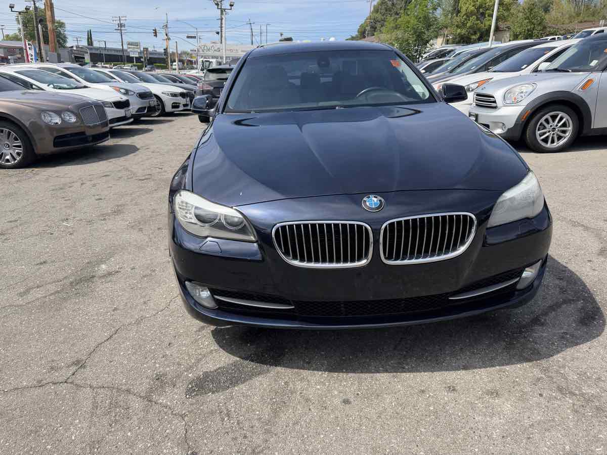 Used 2011 BMW 535i Sedan RWD image 3