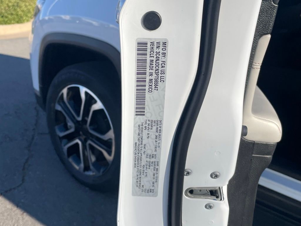 Used 2023 Jeep Compass Limited image 34