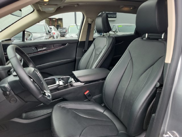 Certified 2023 Lincoln Nautilus Reserve AWD/4WD image 5