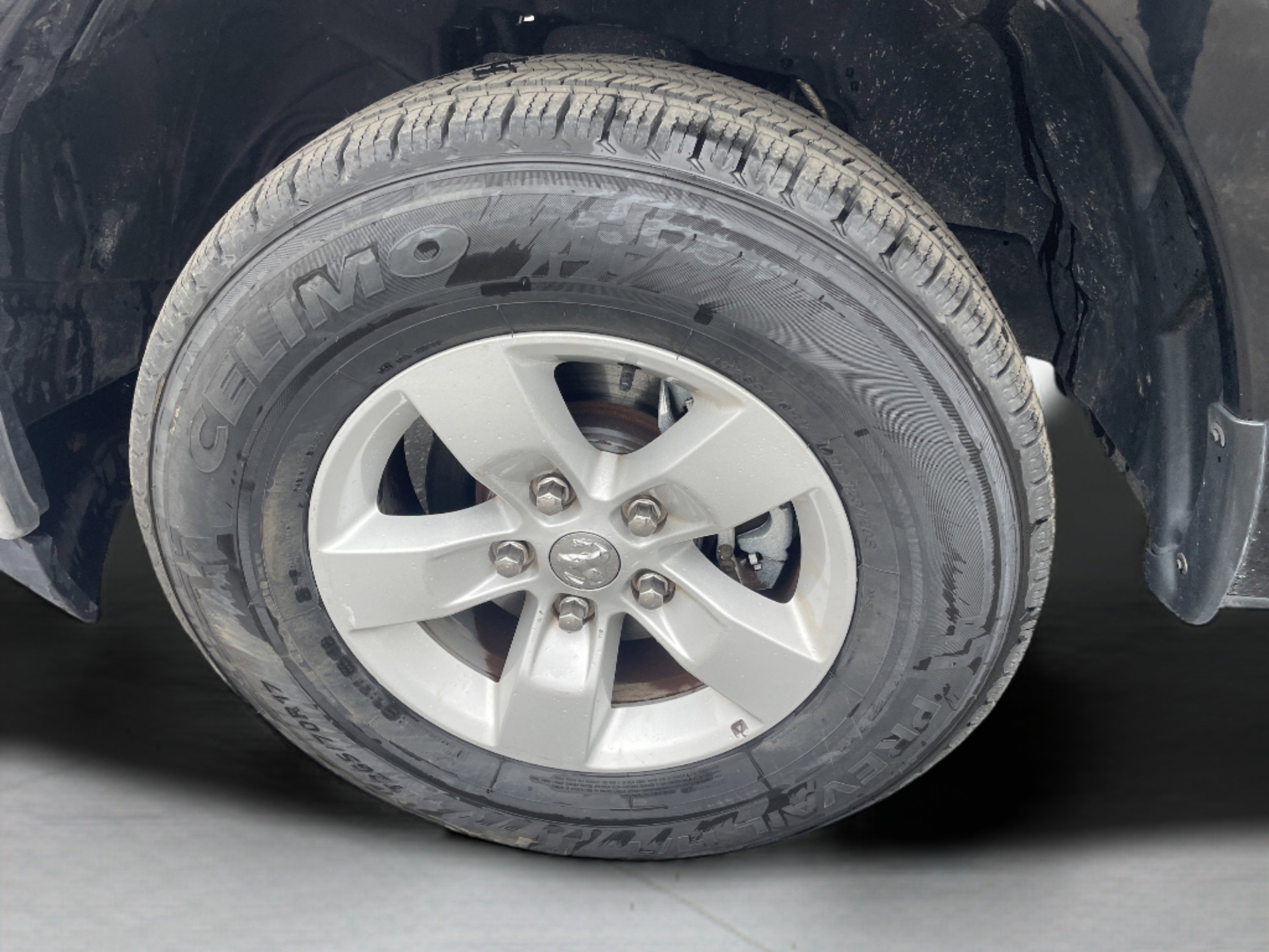 Used 2023 RAM 1500 Classic SLT w/ Trailer & Traction Group image 9