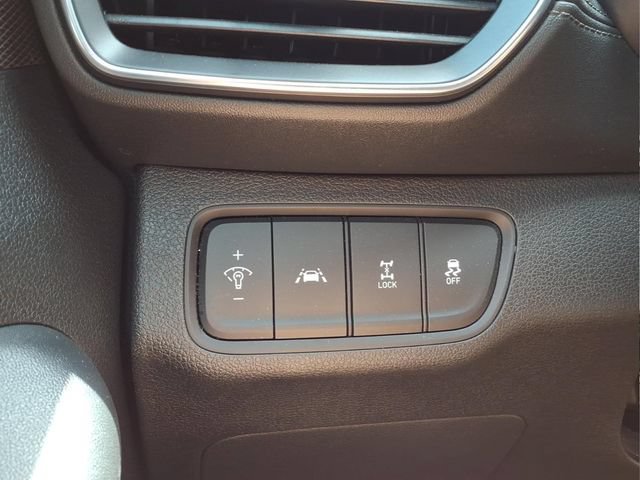 Used 2020 Hyundai Santa Fe SE AWD/4WD image 27