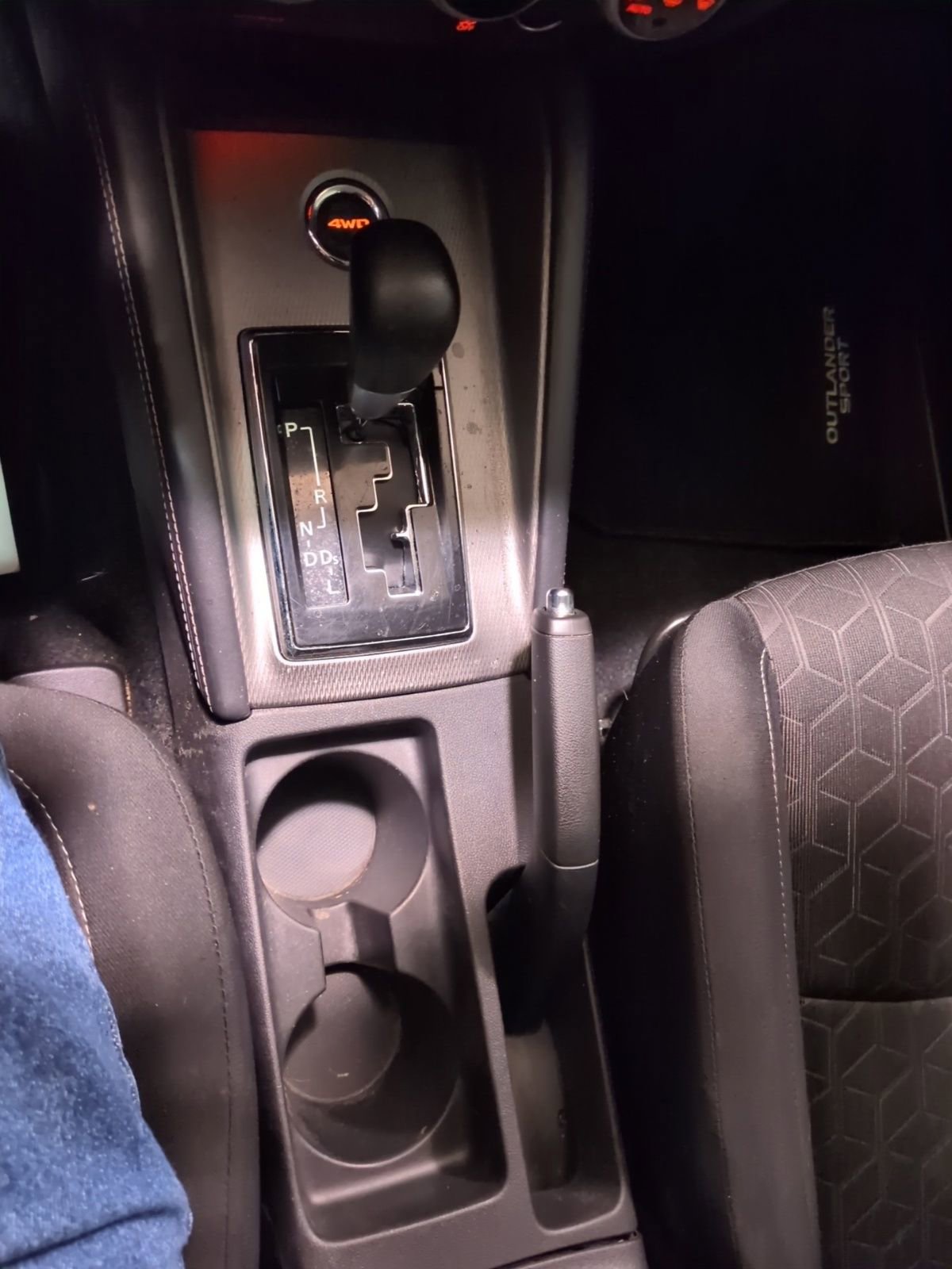 Used 2022 Mitsubishi Outlander Sport ES image 19