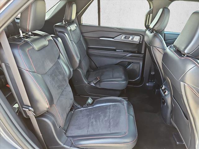 Used 2025 Ford Explorer ST AWD/4WD image 22