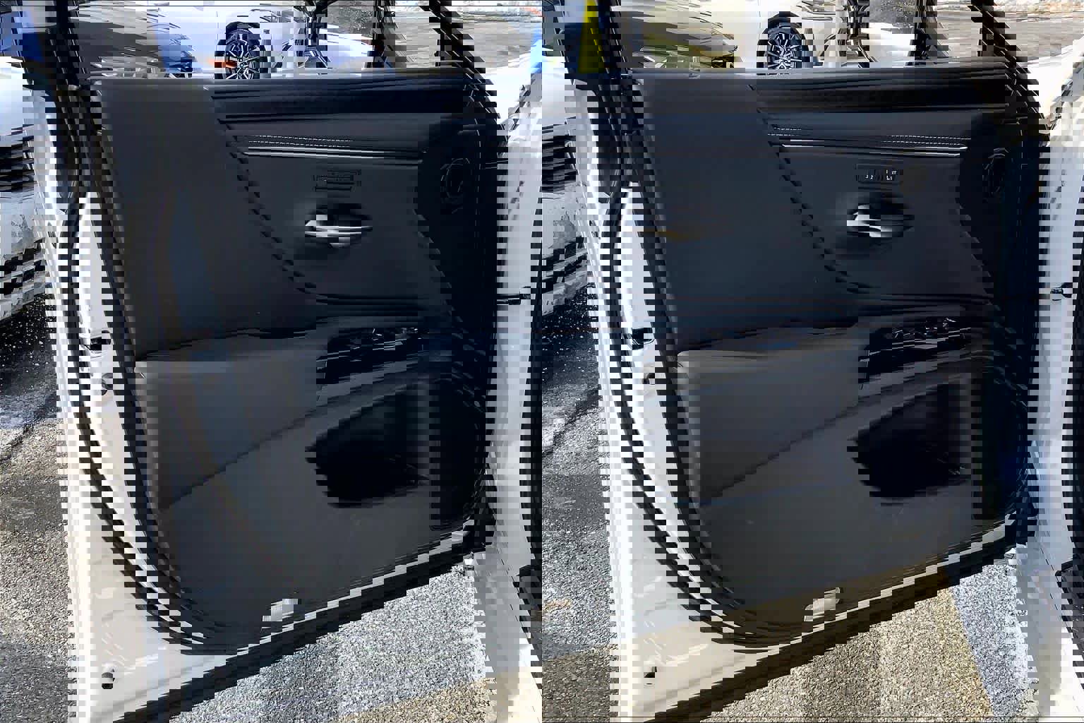 Certified 2022 Lexus ES 350 w/ Premium Package image 22