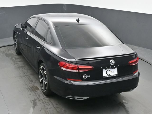 Used 2021 Volkswagen Passat 2.0T R-Line image 41