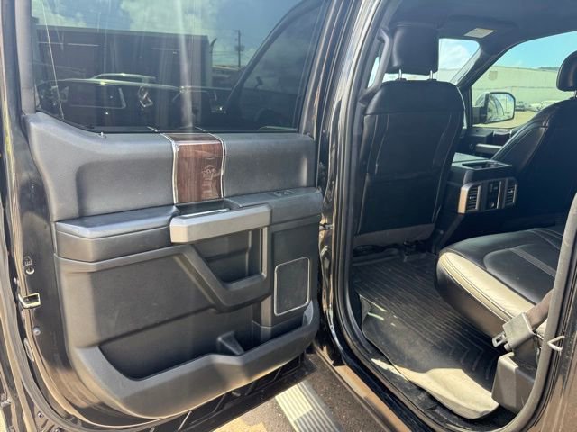 Used 2015 Ford F150 Platinum w/ Equipment Group 701A Luxury AWD/4WD image 19