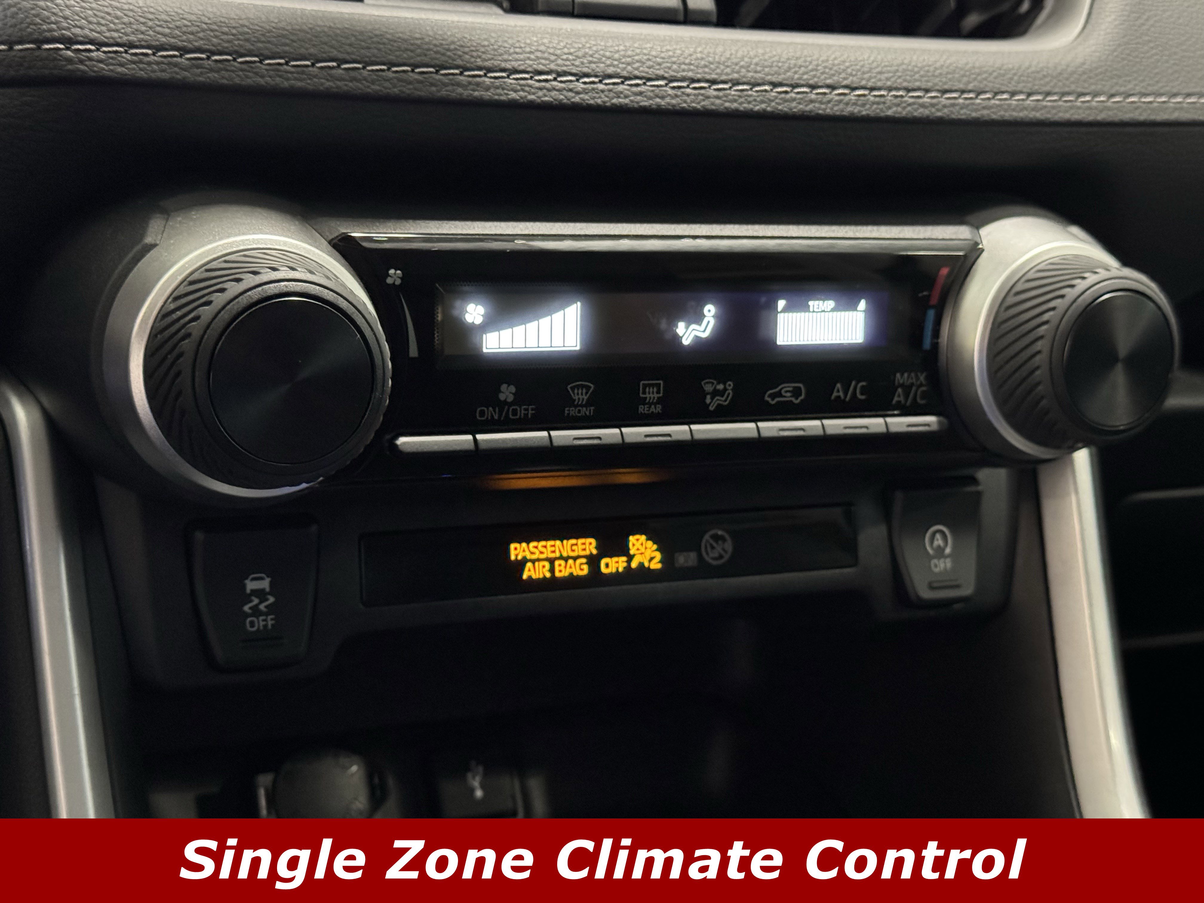 Used 2022 Toyota RAV4 LE image 11