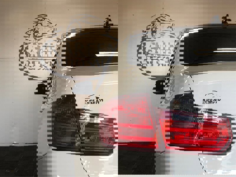 Used 2015 BMW 320i Sedan image 21