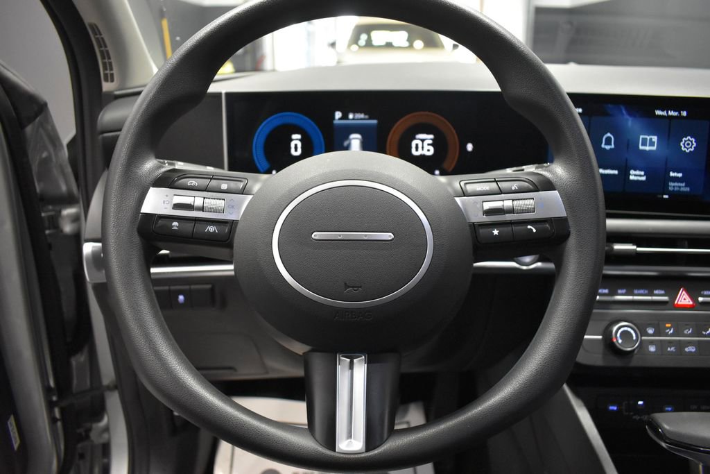 Used 2025 Hyundai Tucson SE image 22