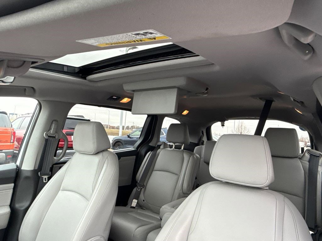 Certified 2023 Honda Odyssey Touring image 22