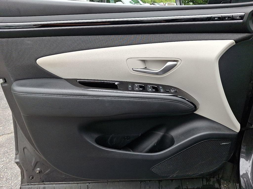 Used 2023 Hyundai Tucson Limited AWD/4WD image 10