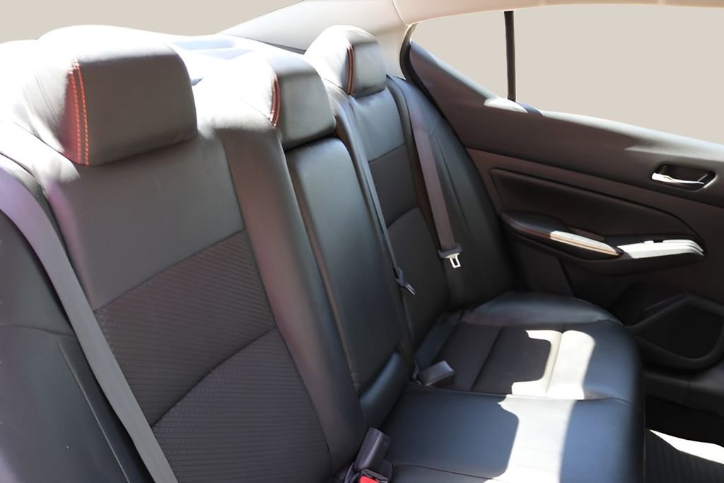 Used 2020 Nissan Altima 2.5 SR FWD image 15