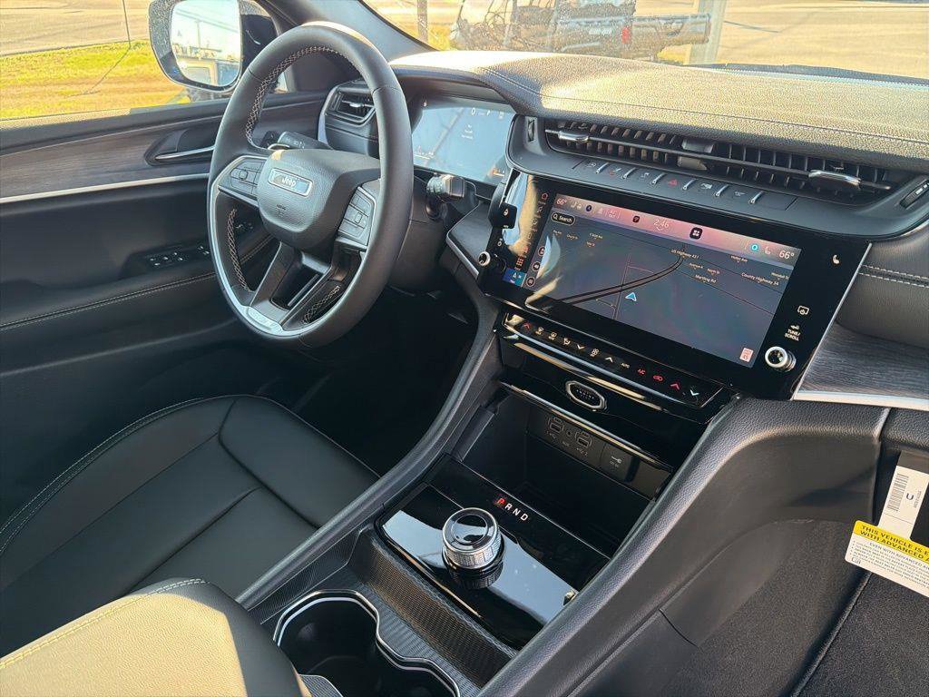 New 2026 Jeep Grand Cherokee Limited w/ Limited Altitude Package RWD image 27