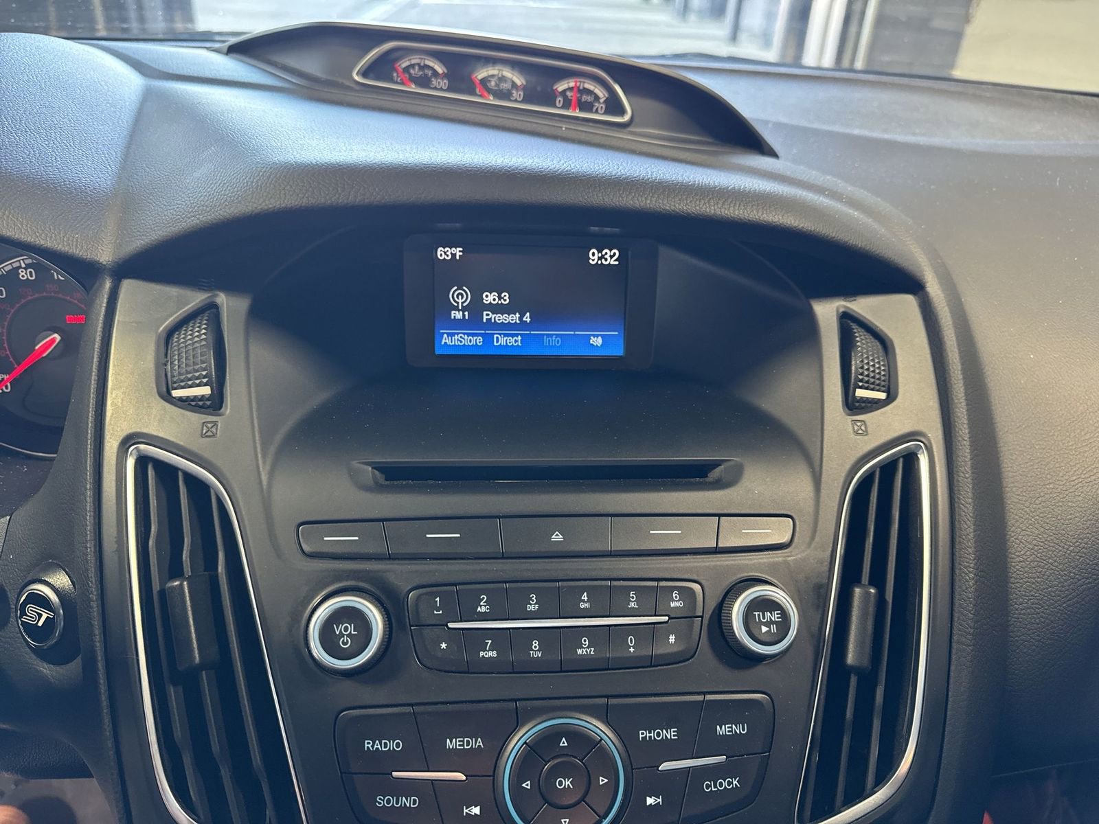 Used 2016 Ford Focus ST image 12