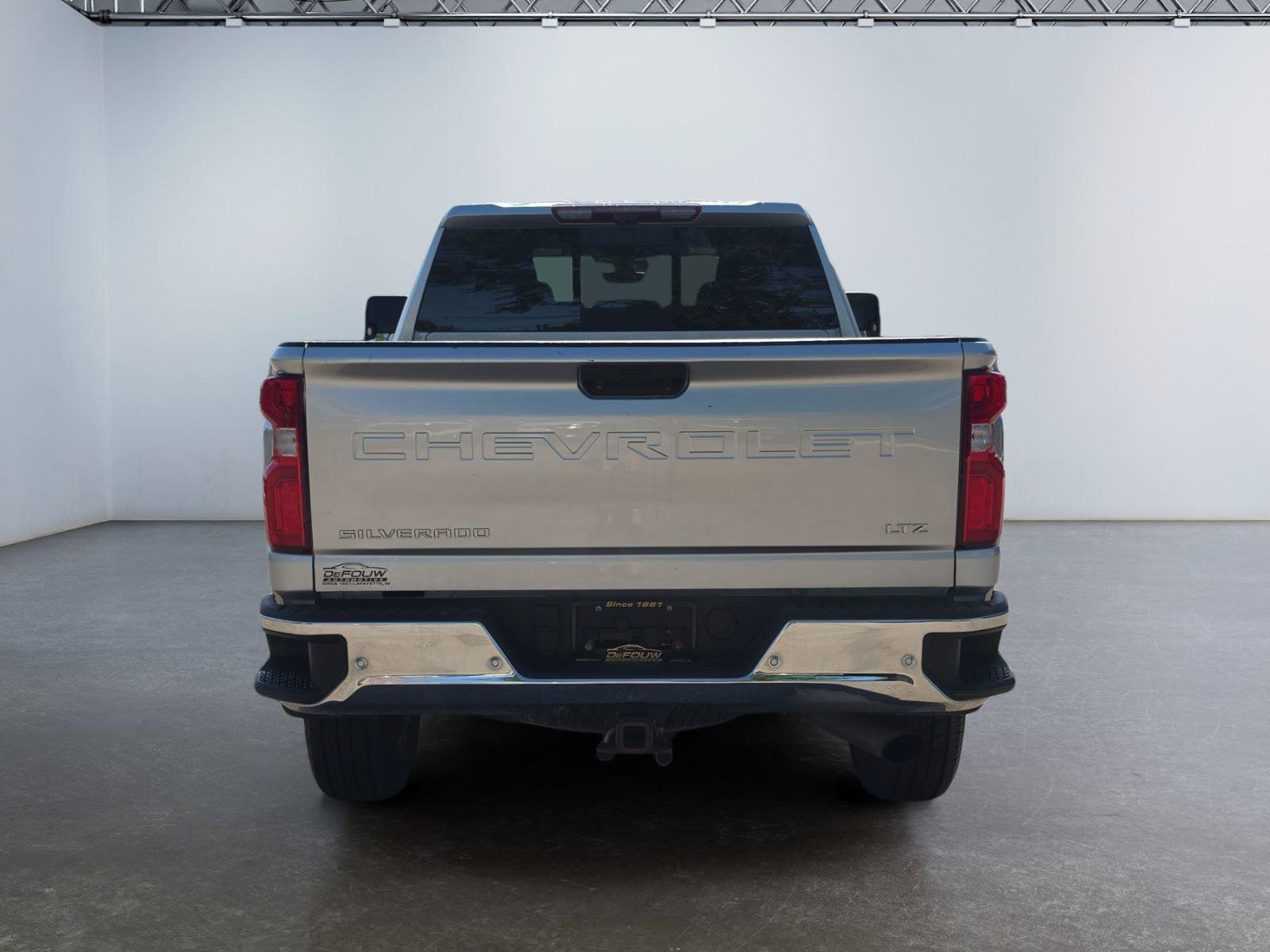 Used 2021 Chevrolet Silverado 2500 LTZ w/ LTZ Convenience Package AWD/4WD image 4