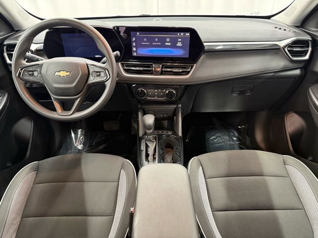 Used 2025 Chevrolet TrailBlazer LT image 4