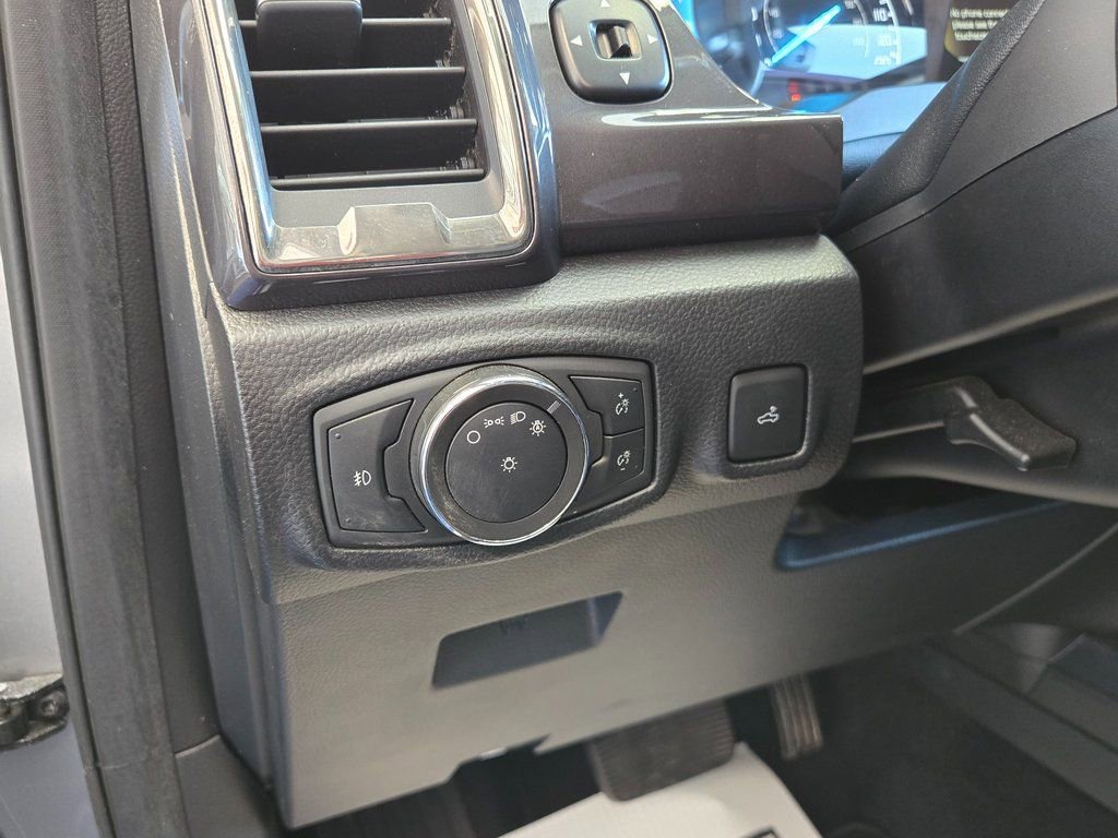 Used 2020 Ford Ranger Lariat w/ Equipment Group 501A Mid image 11