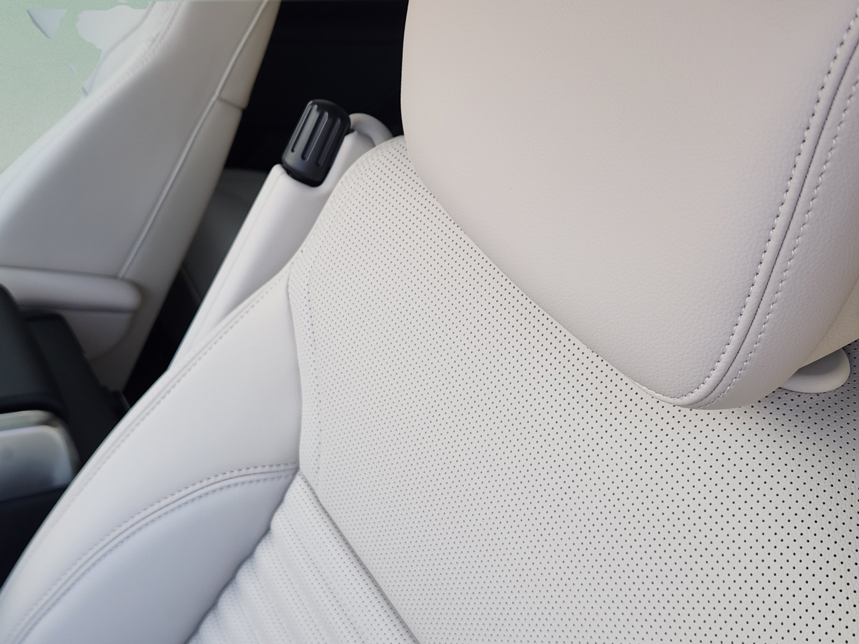 New 2026 Land Rover Discovery Dynamic SE AWD/4WD image 10