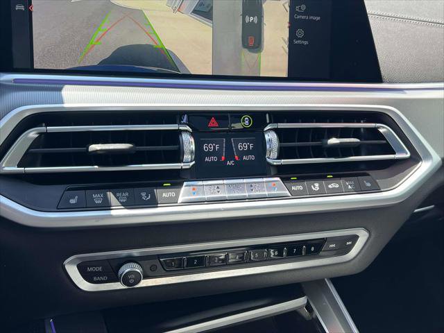 Used 2022 BMW X5 xDrive40i w/ Premium Essential Package image 33