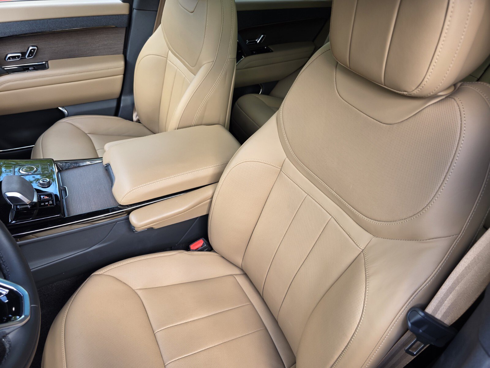 Certified 2023 Land Rover Range Rover Sport SE AWD/4WD image 12
