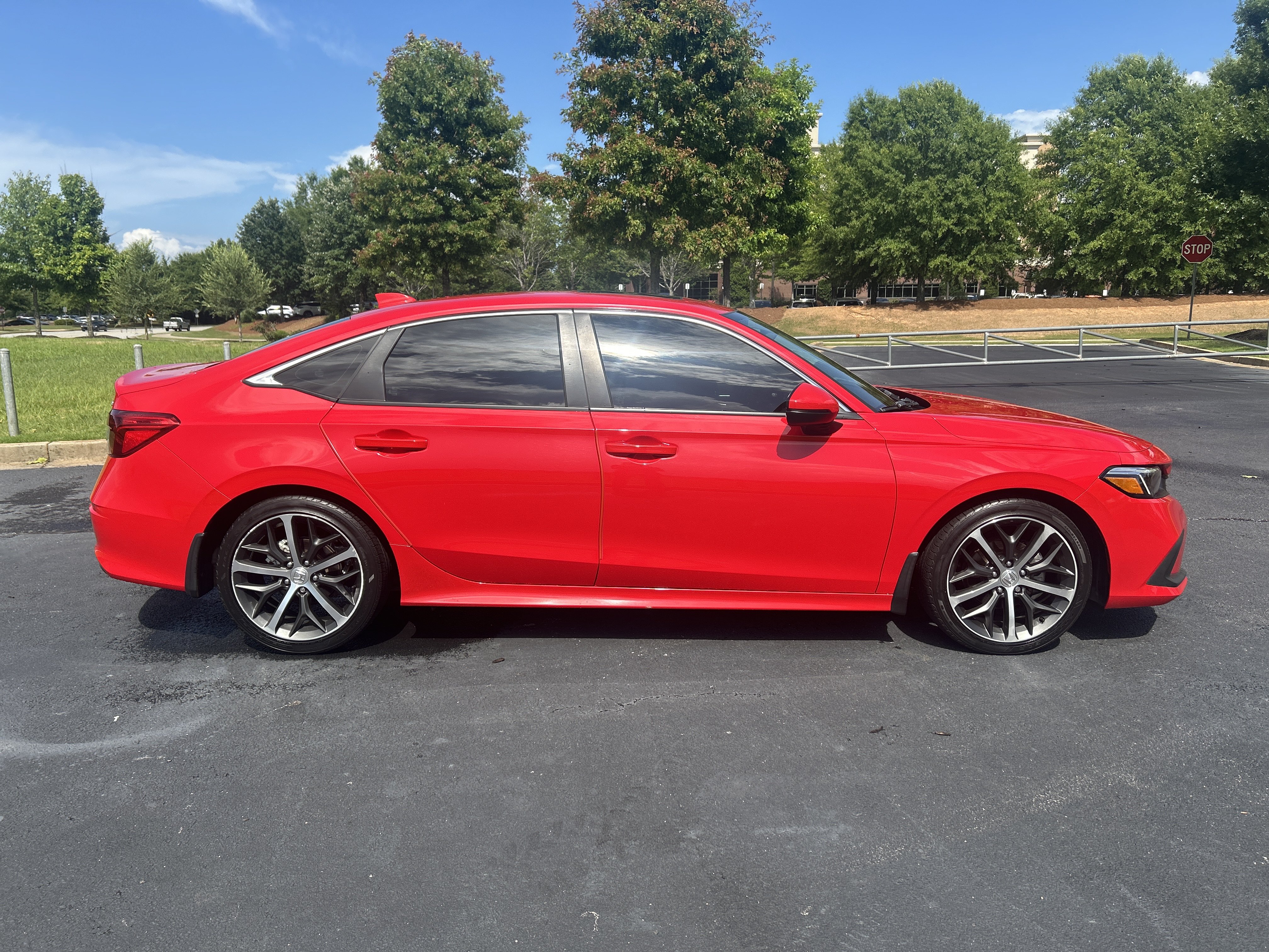 Used 2022 Honda Civic Touring image 10