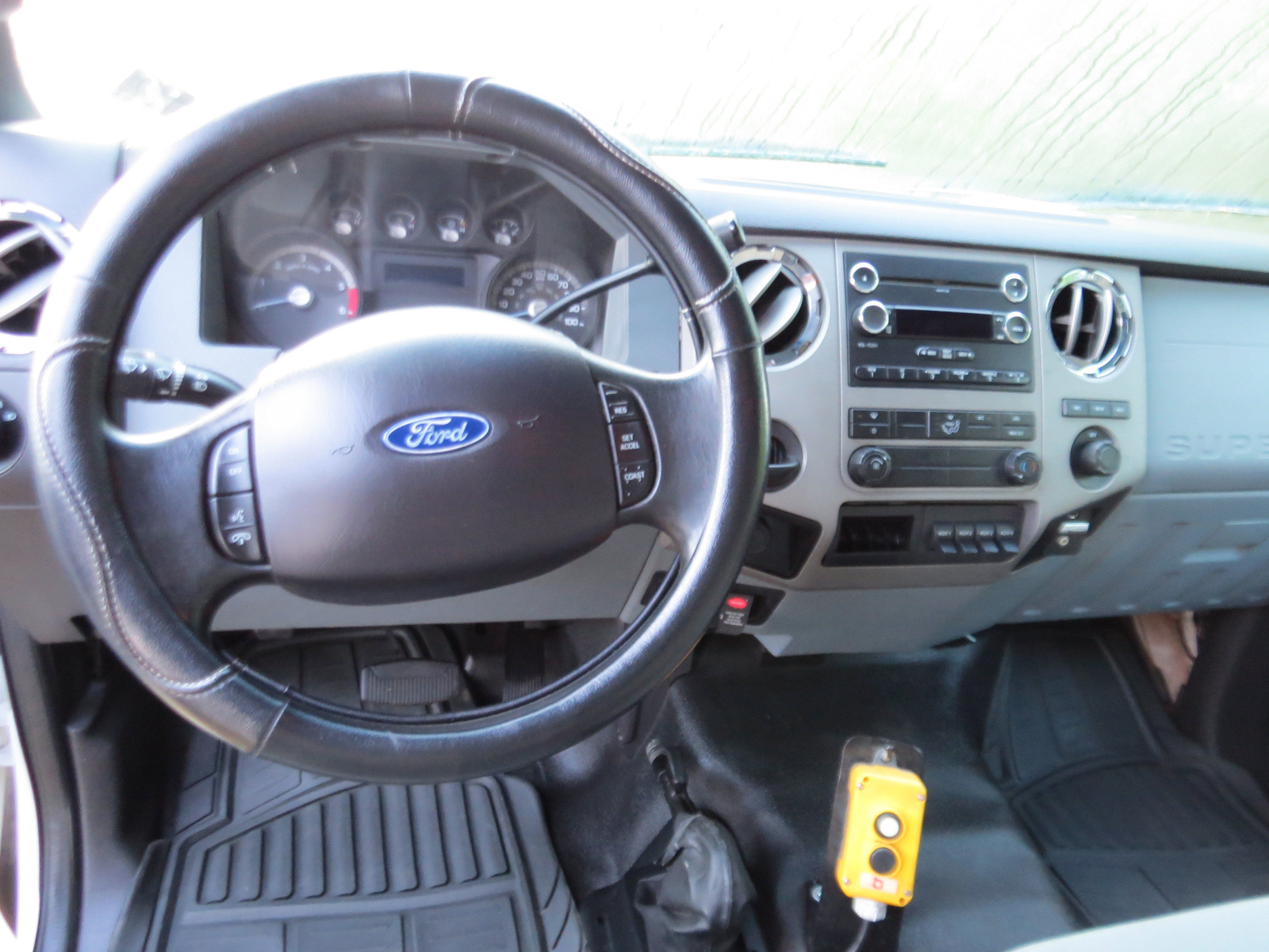 Used 2013 Ford F650 2WD Regular Cab Super Duty image 14