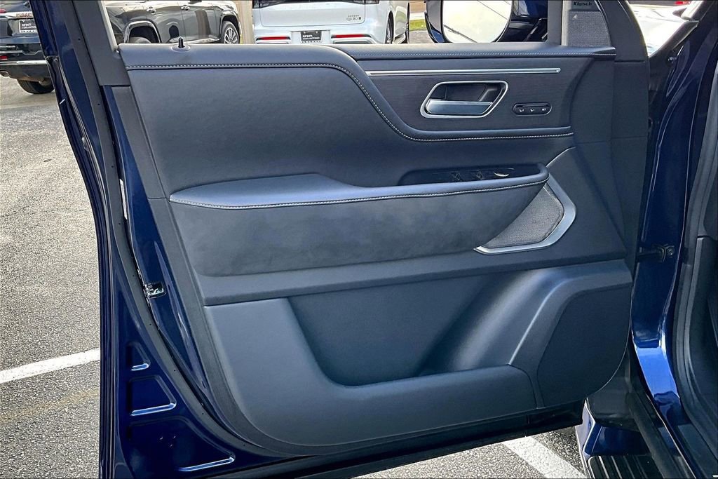 Certified 2025 INFINITI QX80 Sensory image 24