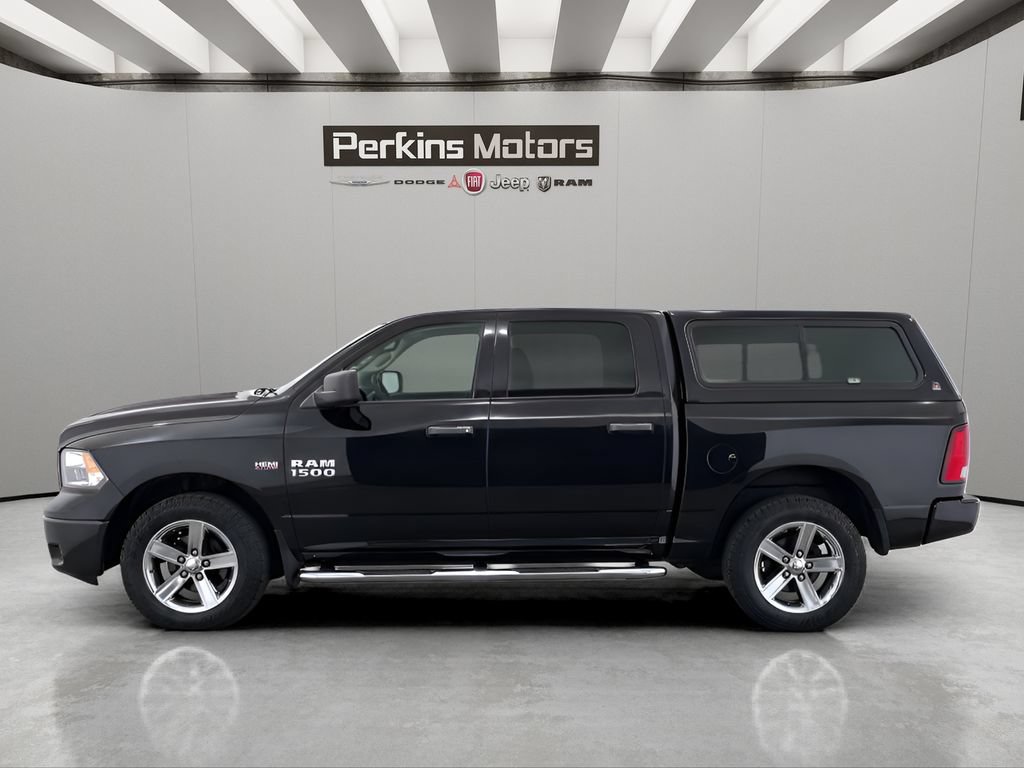 Used 2018 RAM 1500 Express w/ Express Value Package AWD/4WD image 3