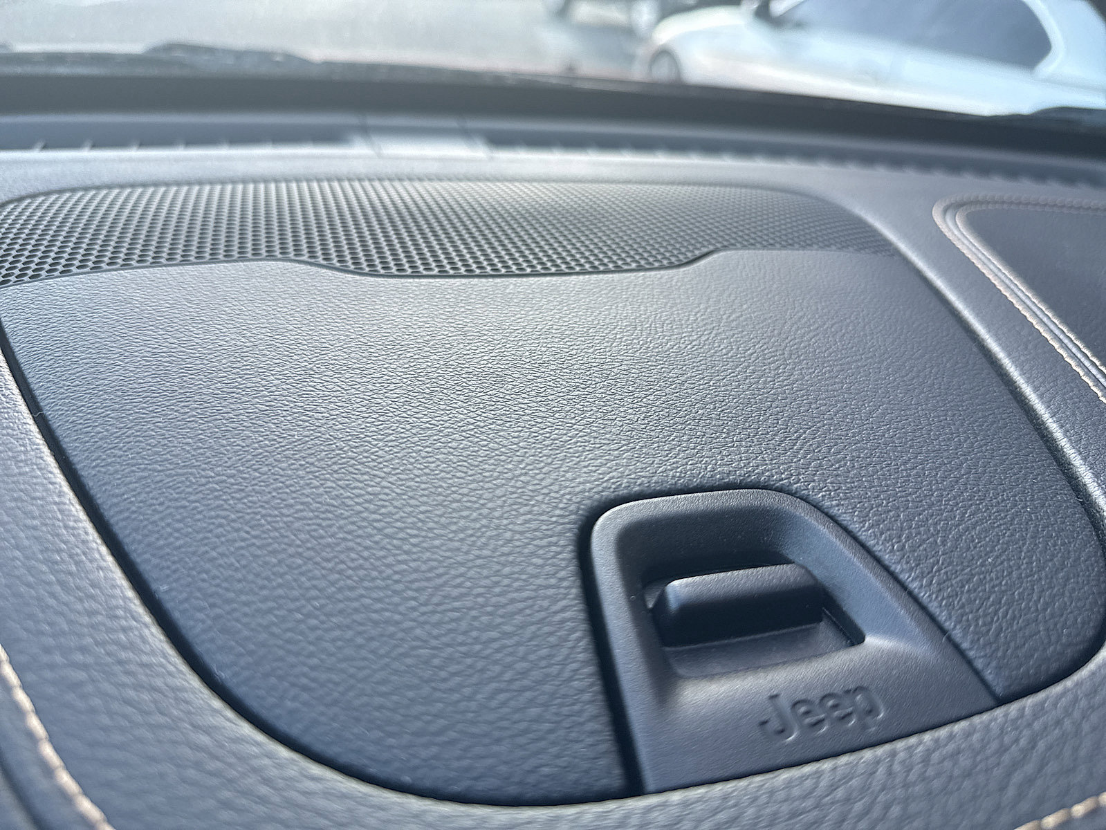 Used 2016 Jeep Cherokee Sport image 59