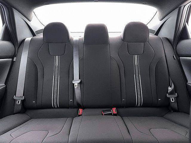 New 2026 Hyundai Elantra SEL FWD image 18